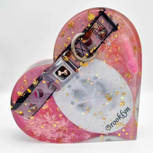 LARGE MEMORIAL HEART KEEPSAKE with optional light stand