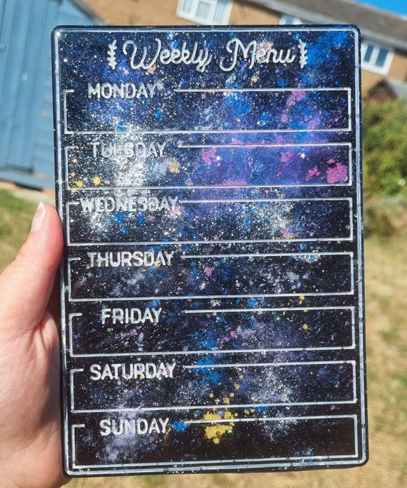 Magnetic Night Sky RESIN MENU BOARD// Wipe clean weekly meal planner