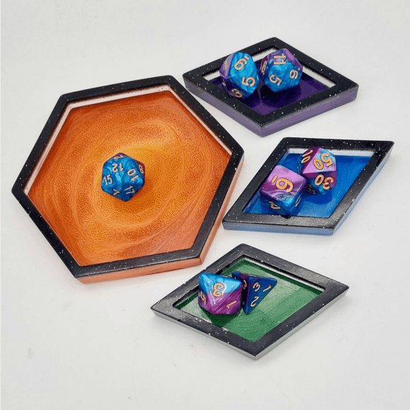 Custom DICE TRAY and counter dishes in a range of colours // Geeky board gamer rpg gift